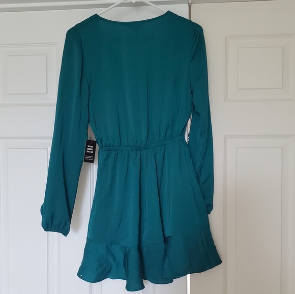 NWT Express Ruffle dress, Size XS - Picture 2 of 8